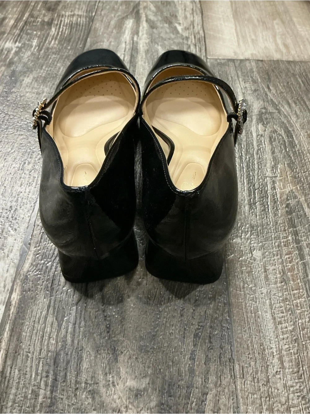 Jessica Simpson Black Patent Mary Jane Pumps with Jeweled Buckle Size 8.5